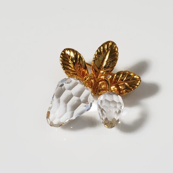 Vintage 1990s Swarovski Crystal Memories Strawberry Pin Brooch - Picture 1 of 5